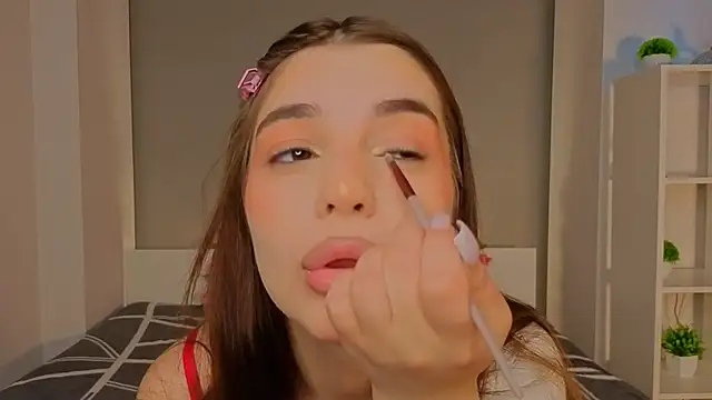 LauraHansil online show from 02/07/26, 06:32