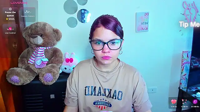 Emma boo online show from 03/27/26, 04:19