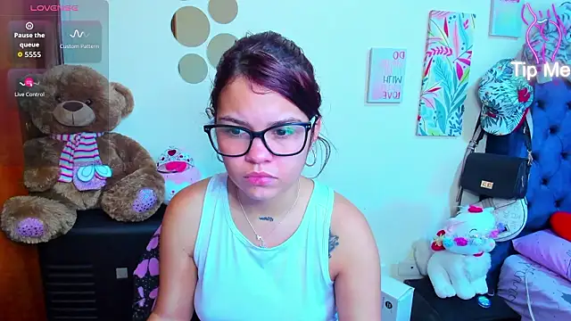 Emma boo online show from 01/17/26, 04:21