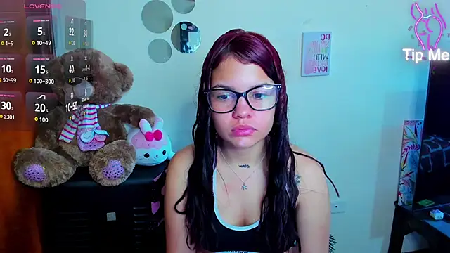 Emma boo online show from 03/04/26, 01:52