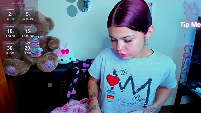 Emma boo online show from 04/02/26, 03:30