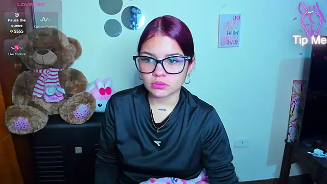 Emma boo online show from 03/28/26, 04:52