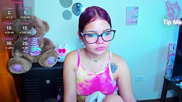 Emma boo online show from 03/29/26, 02:41