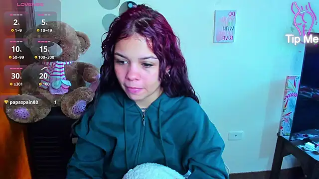 Emma boo online show from 04/07/26, 02:30