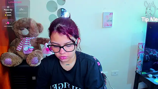 Emma boo online show from 03/01/26, 05:46