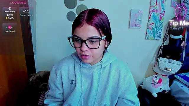 Emma boo online show from 12/14/25, 07:08