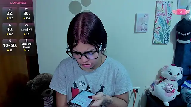 Emma boo online show from 11/02/25, 03:39