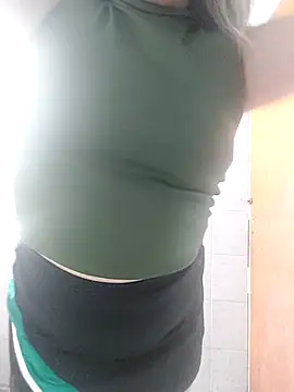 Camilu23 online show from 12/17/25, 07:41