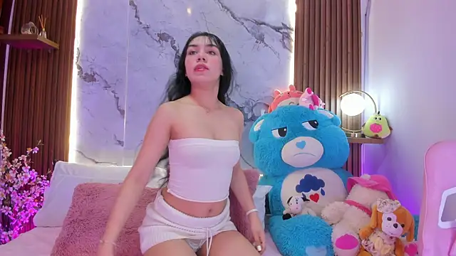 aurora rousse online show from 11/16/25, 03:11