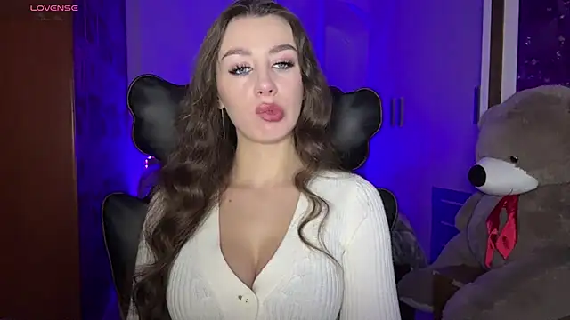 SweetCherry  N online show from 12/04/25, 09:25