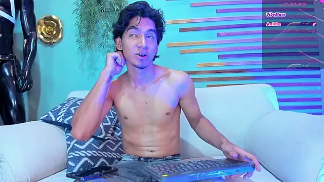 kane del toro online show from 11/18/25, 02:53