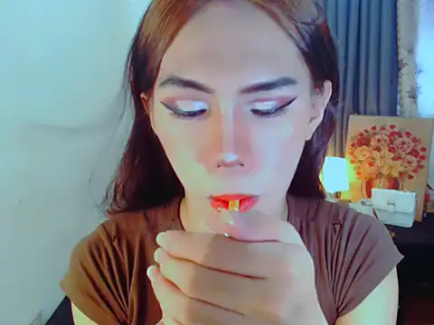 EXOTICGEORGINA online show from 11/19/25, 06:13