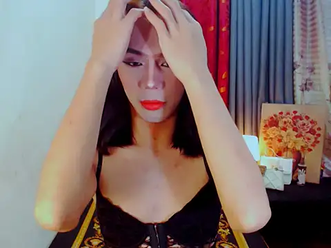 EXOTICGEORGINA online show from 11/08/25, 09:29