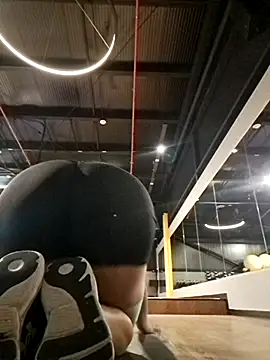 Snapshot of Amelia08 chatting on 11/14/25, 02:32 Amelia08 online show from 11/14/25, 02:32