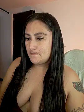 Snapshot of Amelia08 chatting on 12/15/25, 08:14 Amelia08 online show from 12/15/25, 08:14