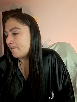 Snapshot of Amelia08 chatting on 12/17/25, 08:03 Amelia08 online show from 12/17/25, 08:03