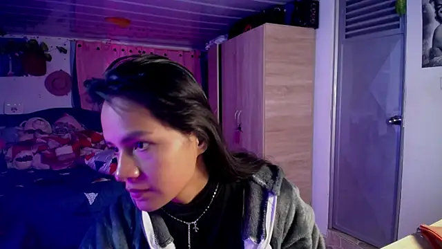 Snapshot of Samara_Homescapes chatting on 01/06/26, 03:21 Samara Homescapes online show from 01/06/26, 03:21