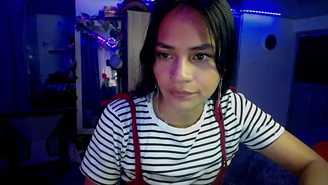 Snapshot of Samara_Homescapes chatting on 05/19/26, 03:24 Samara Homescapes online show from 05/19/26, 03:24