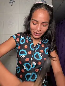 Snapshot of Samara_Homescapes chatting on 02/16/26, 02:54 Samara Homescapes online show from 02/16/26, 02:54