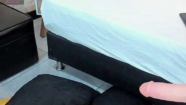 Ivy Spicy online show from 11/27/25, 04:13