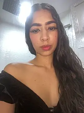 Ivy Spicy online show from 02/11/26, 07:30