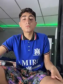 Snapshot of MathieuAGT chatting on 10/31/25, 11:44 MathieuAGT online show from 10/31/25, 11:44