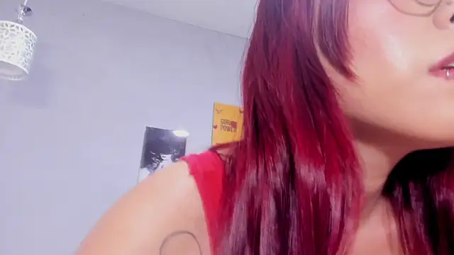 Snapshot of sexynova_93 chatting on 05/23/26, 07:24 sexynova 93 online show from 05/23/26, 07:24