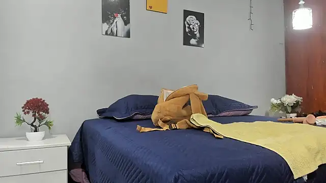 sexynova 93 online show from 11/13/25, 08:13