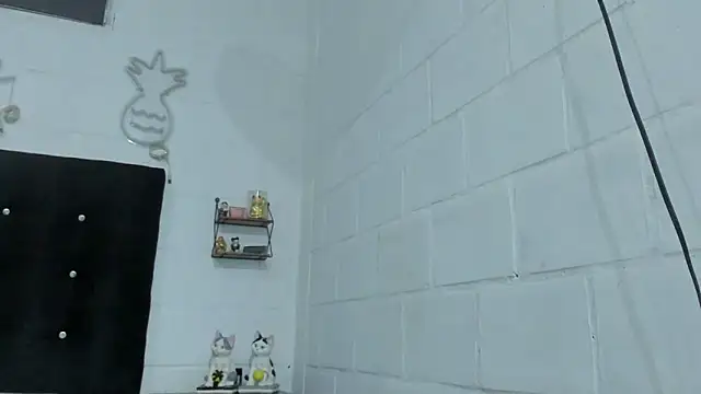 Snapshot of sexynova_93 chatting on 07/14/26, 02:05 sexynova 93 online show from 07/14/26, 02:05