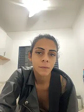 Snapshot of sabrinaneves chatting on 06/12/26, 03:21 sabrinaneves online show from 06/12/26, 03:21