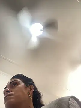 sabrinaneves online show from 04/15/26, 02:54