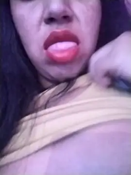 Snapshot of dulcevitasex chatting on 04/23/26, 03:02 dulcevitasex online show from 04/23/26, 03:02