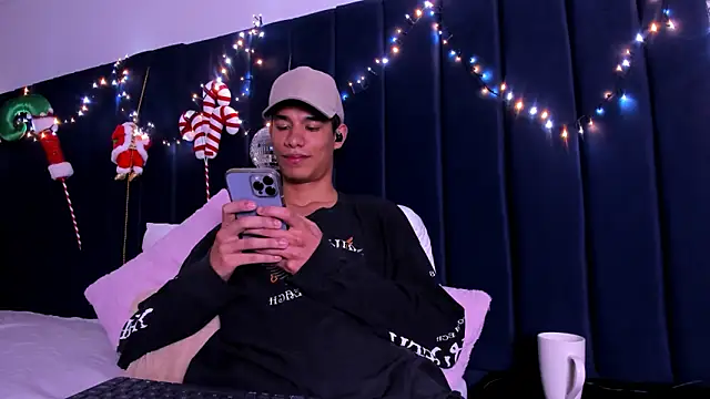 michael vidal online show from 12/05/25, 04:00