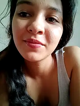 Soymaia online show from 11/06/25, 02:32