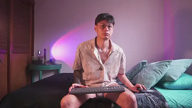 estmonnn online show from 03/07/26, 10:37