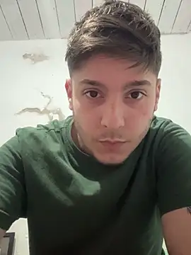 Snapshot of Elvergggg44 chatting on 10/29/25, 06:34 Elvergggg44 online show from 10/29/25, 06:34