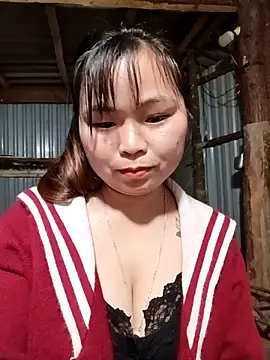 Snapshot of matbiec- chatting on 12/16/25, 01:26 matbiec- online show from 12/16/25, 01:26