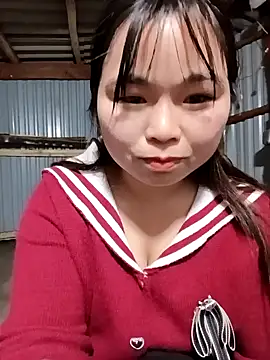 Snapshot of matbiec- chatting on 12/01/25, 02:18 matbiec- online show from 12/01/25, 02:18