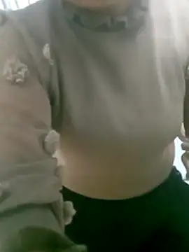 Snapshot of matbiec- chatting on 11/15/25, 11:09 matbiec- online show from 11/15/25, 11:09