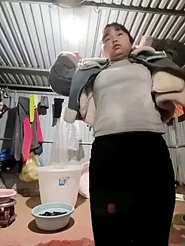 Snapshot of matbiec- chatting on 11/29/25, 11:05 matbiec- online show from 11/29/25, 11:05