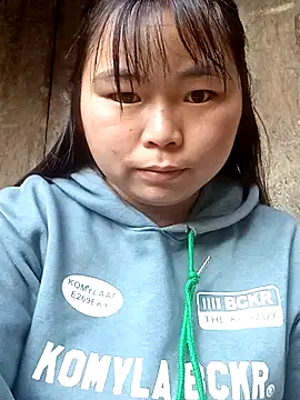 Snapshot of matbiec- chatting on 11/23/25, 12:09 matbiec- online show from 11/23/25, 12:09