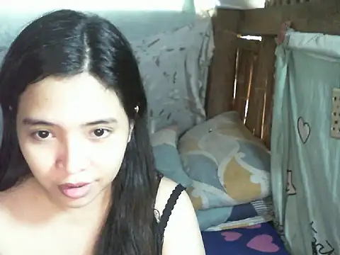 Snapshot of ann_tine123 chatting on 10/29/25, 05:39 ann tine123 online show from 10/29/25, 05:39