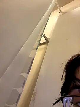 Snapshot of Yeye1309 chatting on 10/31/25, 05:04 Yeye1309 online show from 10/31/25, 05:04