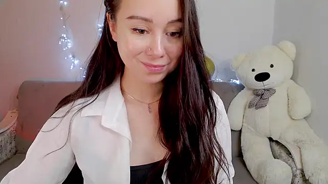 Snapshot of WOWalina chatting on 10/29/25, 04:22 WOWalina online show from 10/29/25, 04:22