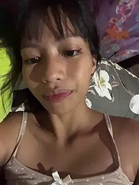 hottiebabe23 online show from 11/23/25, 12:15