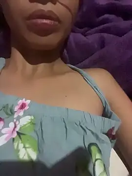 hottiebabe23 online show from 12/04/25, 01:21