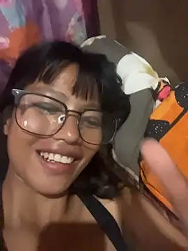 hottiebabe23 online show from 11/17/25, 11:53