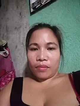 Snapshot of sweet_buncandy chatting on 12/18/25, 12:53 sweet buncandy online show from 12/18/25, 12:53