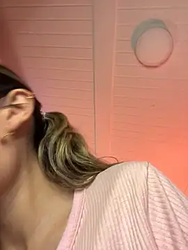 Im-Lola online show from 02/25/26, 08:19