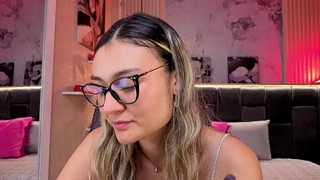 Im-Lola online show from 01/10/26, 08:37